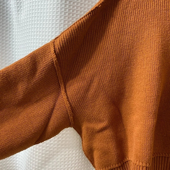 NWT FP Easy Street Crop Pullover 🚩 SOLD OUT COLOR - Picture 5 of 7